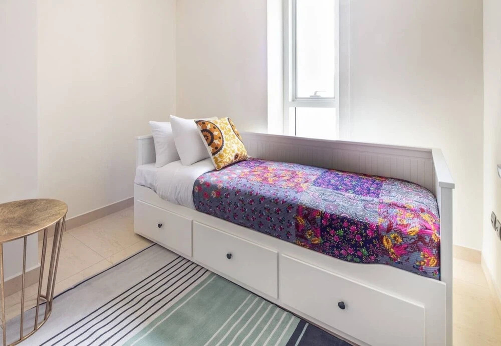 Дубай: Plush 3BR w/ Study in Prime District - Downtown Dubai!