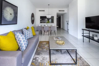 Дубай: Chic and Stunning 2BR With Dubai Marina Views!