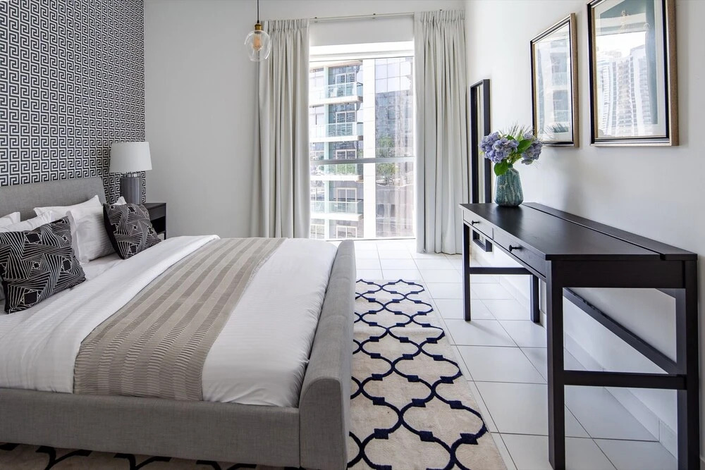 Дубай: Chic and Stunning 2BR With Dubai Marina Views!