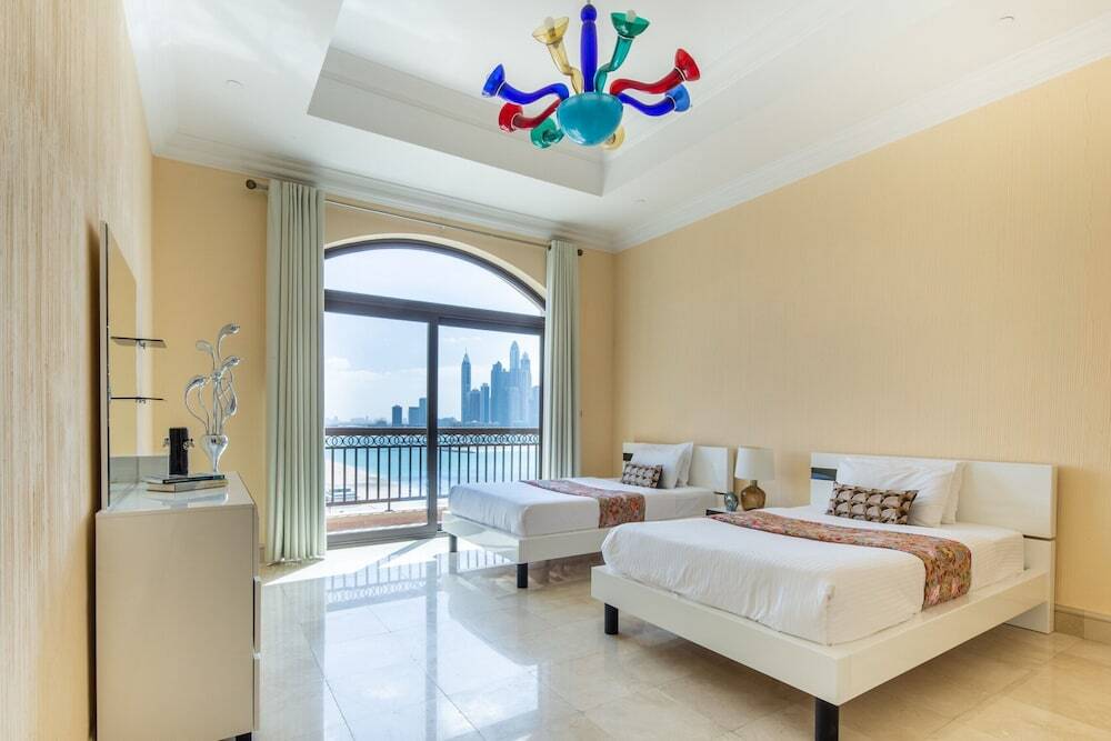 Дубай: Premium Sky-high 3BR Penthouse in Fairmont North Residence