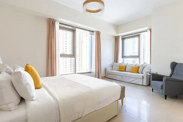 Дубай: Sophisticated 2BR in Dubai Marina - Your Dream Destination!