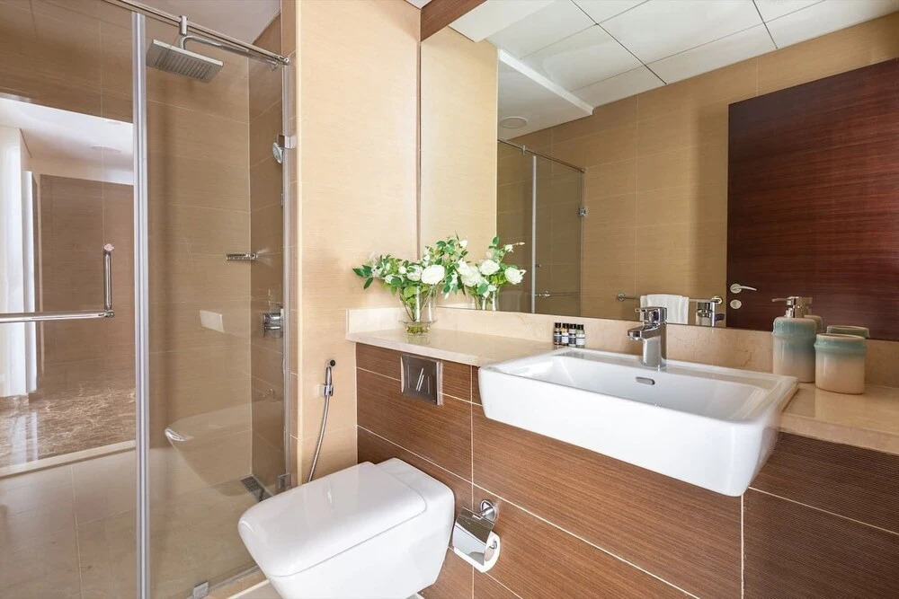 Дубай: Sophisticated 2BR in Dubai Marina - Your Dream Destination!