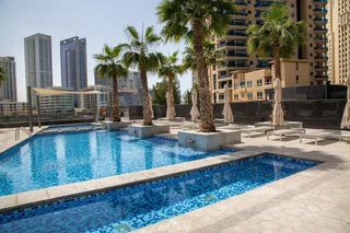 Дубай: Sophisticated 2BR in Dubai Marina - Your Dream Destination!