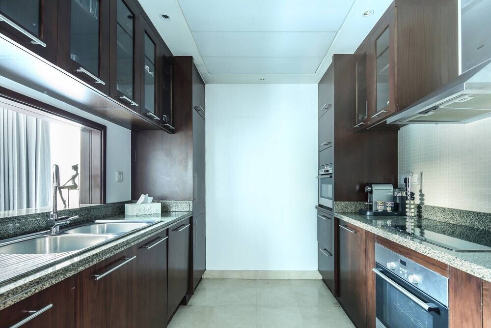 Дубай: Unique 1BR Loft in Dubai Marina!