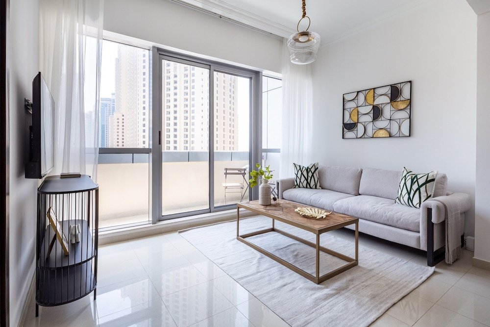 Дубай: Dashing 1BR Apartment In Dubai Marina