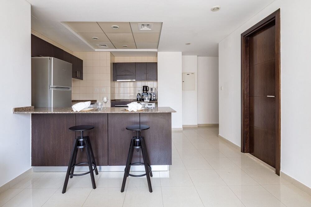 Дубай: Dashing 1BR Apartment In Dubai Marina