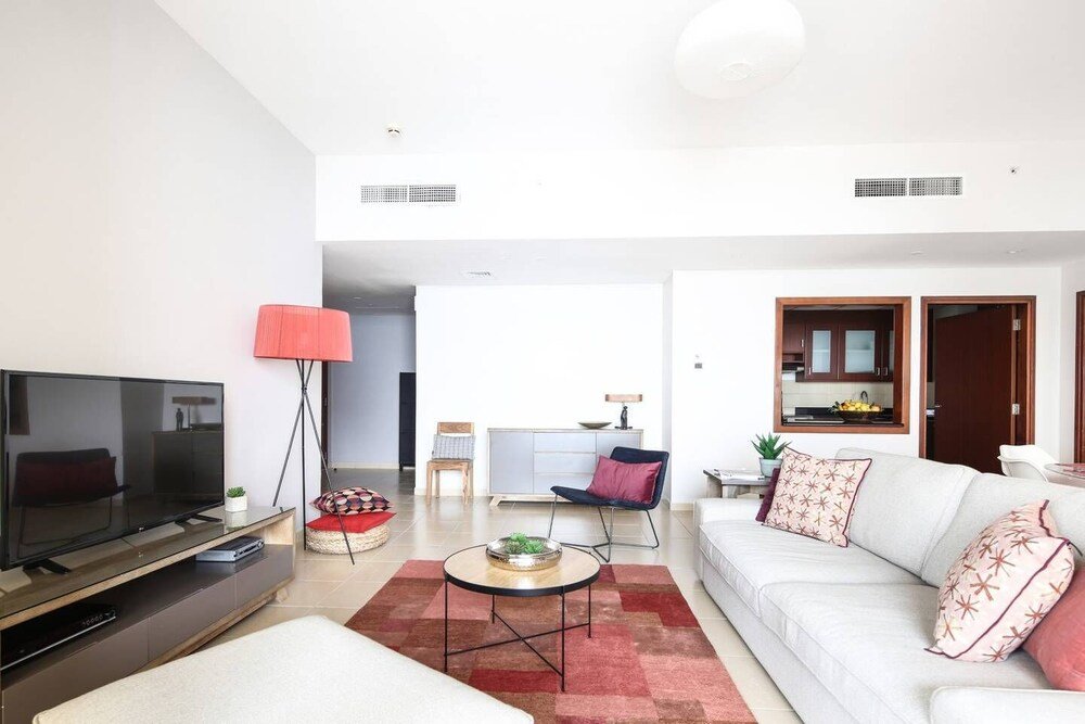 Дубай: Full Sea View! Gorgeous 2BR in JBR - Sleeps 6!