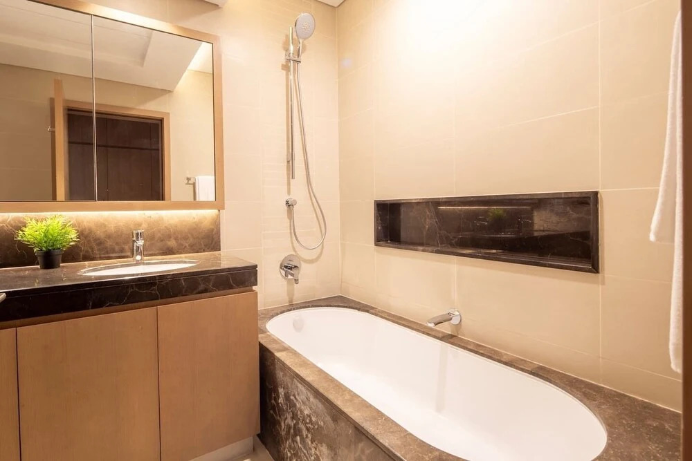 Дубай: Modern 2BR w/ Tranquil Ambience in Emirates Hills!