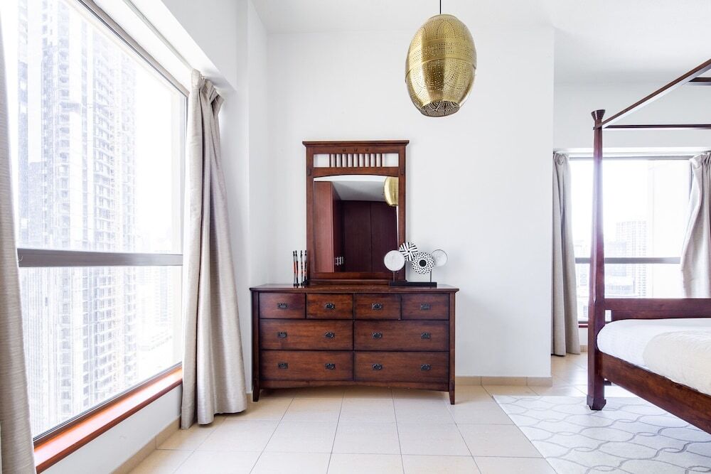 Дубай: Luxurious 2BR in JBR With Amazing Marina Views!