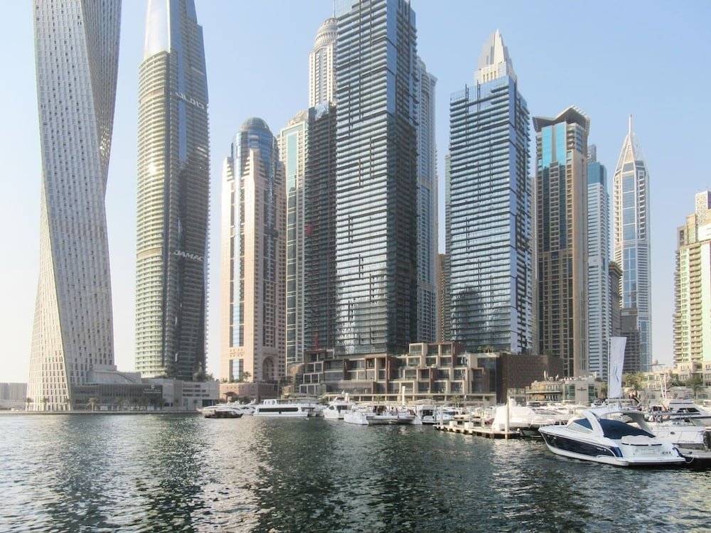 Дубай: Modern + Premium 2BR With Full Dubai Marina Views!
