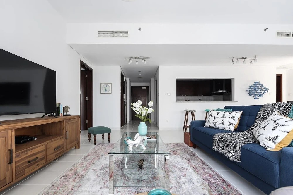 Дубай: Astounding Marina Views in This Elegant 3br!