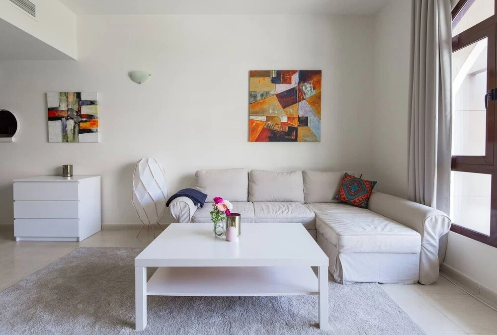 Дубай: Spacious 1BR in Heart of JVC