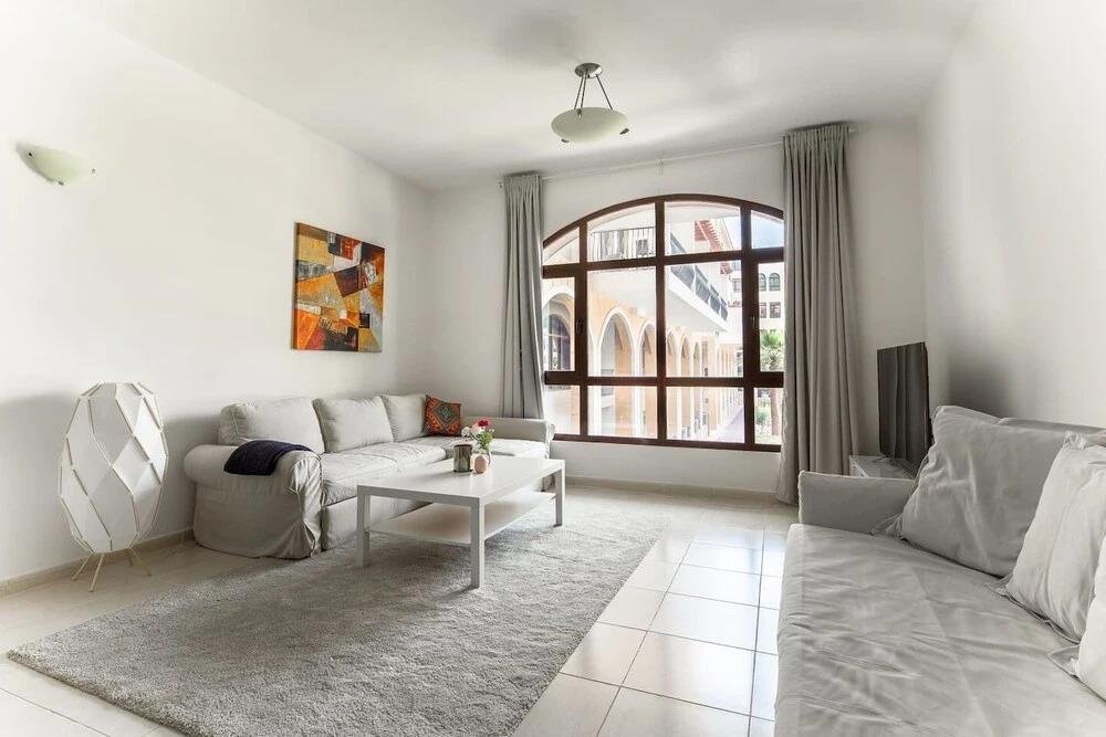 Дубай: Spacious 1BR in Heart of JVC