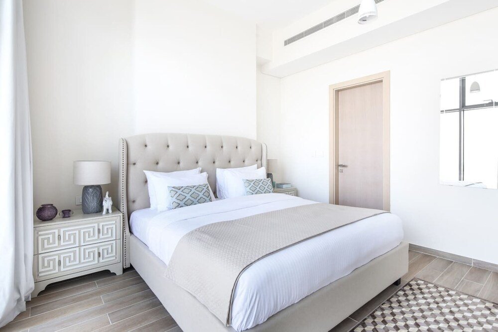 Дубай: Superior + Luxurious 2BR - Sleeping 7!