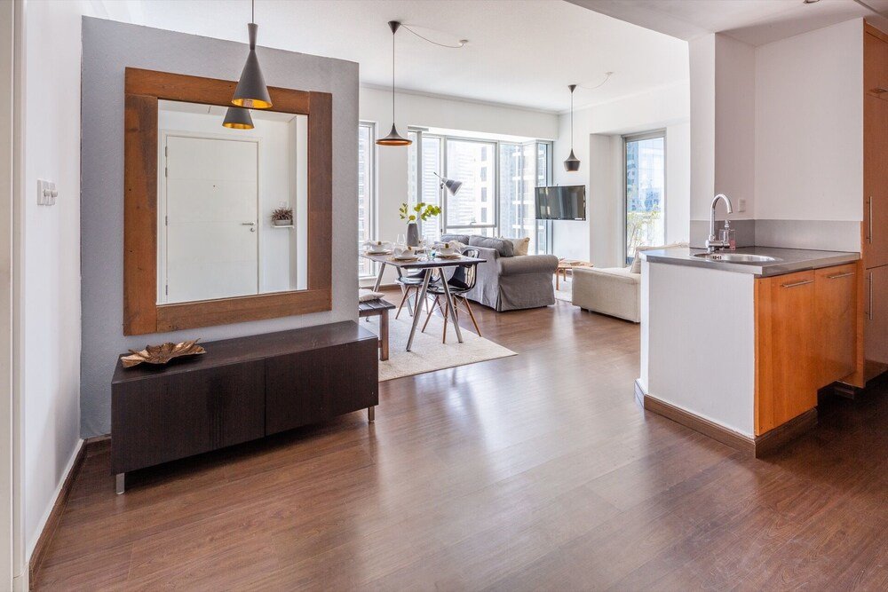 Дубай: Cozy and Stylish 1BR Apartment in Dubai Marina