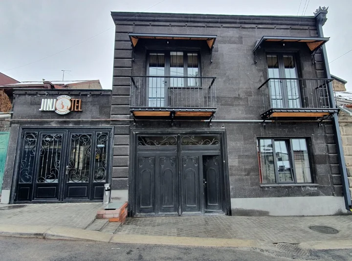 Гюмри: Отель Jinjotel Boutique