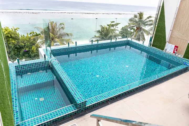 Хулхумале: Azuvia Beach Retreat Hulhumale