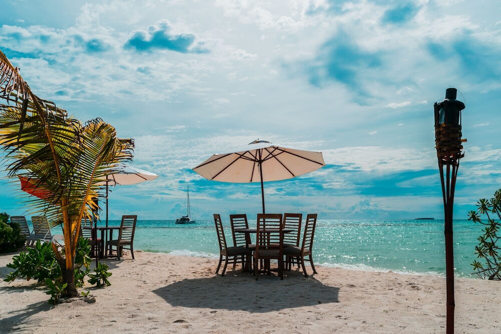 Северный атолл Мале: Club Kaafu Dhiffushi
