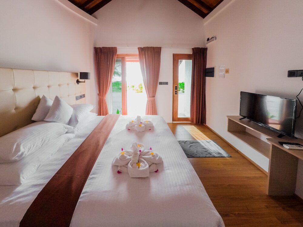 Северный атолл Мале: Club Kaafu Dhiffushi