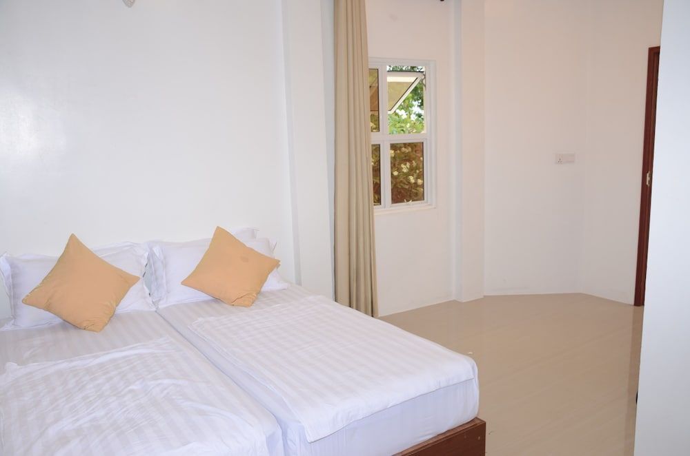 Атолл Алиф-Дхаалу: Cornerstay at Dhangethi