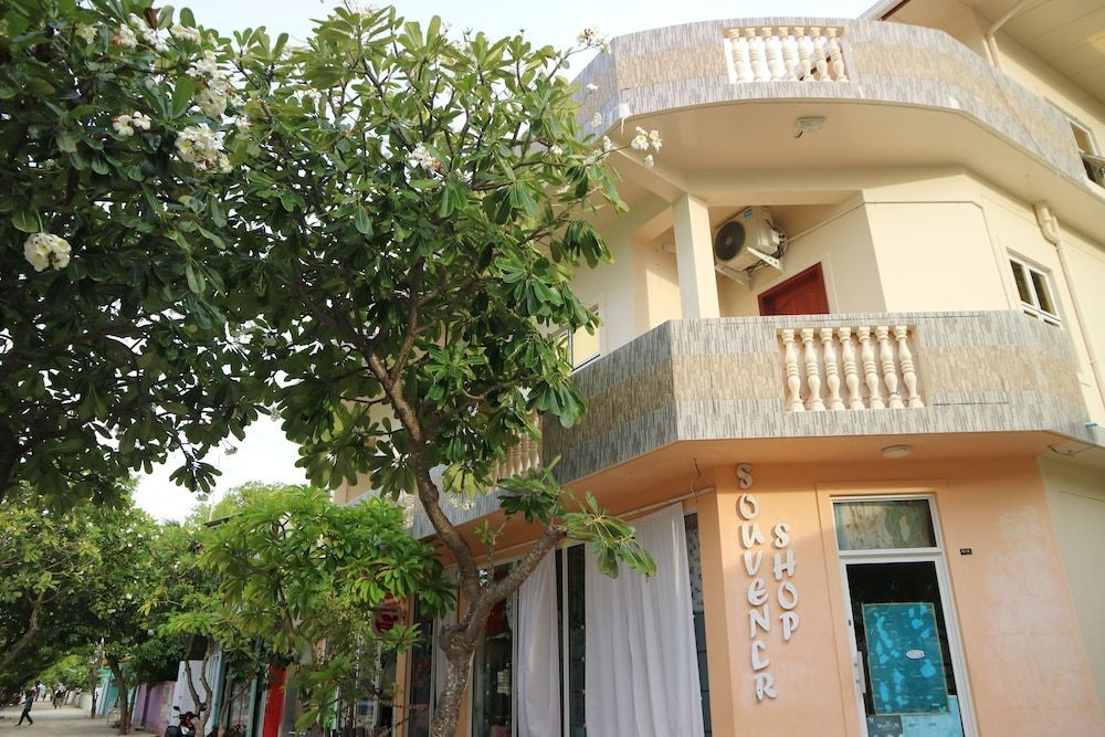 Атолл Алиф-Дхаалу: Cornerstay at Dhangethi