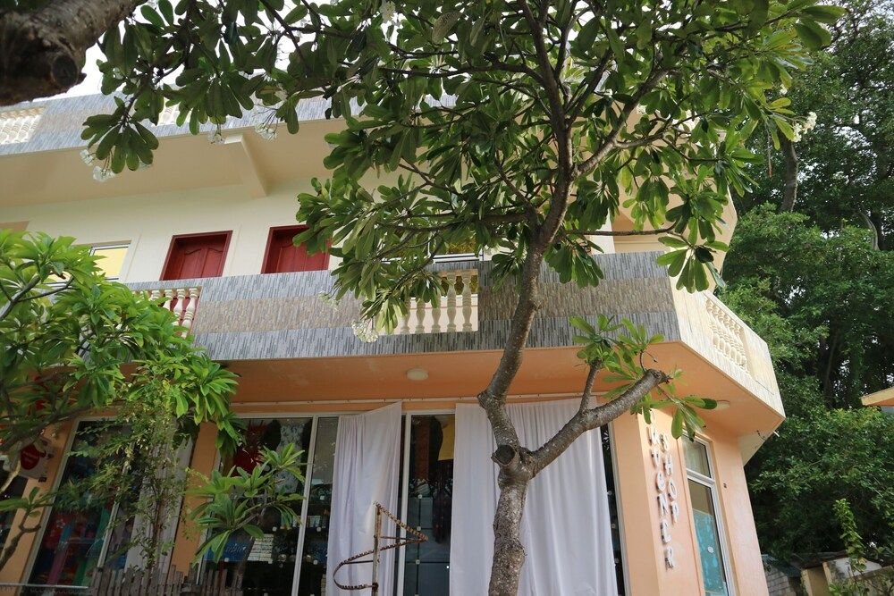 Атолл Алиф-Дхаалу: Cornerstay at Dhangethi
