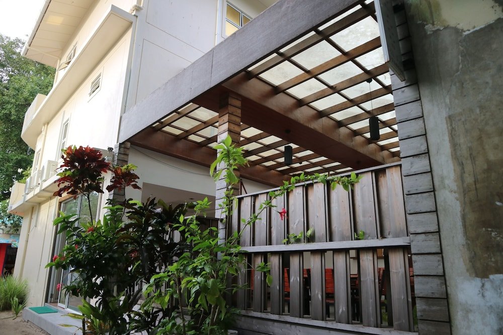 Атолл Алиф-Дхаалу: Cornerstay at Dhangethi