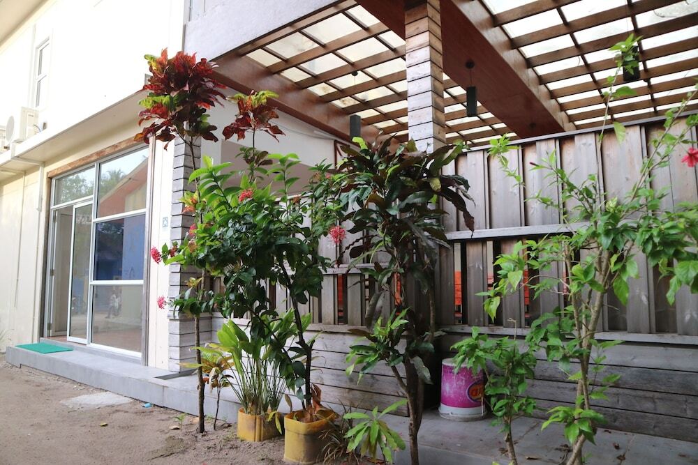 Атолл Алиф-Дхаалу: Cornerstay at Dhangethi