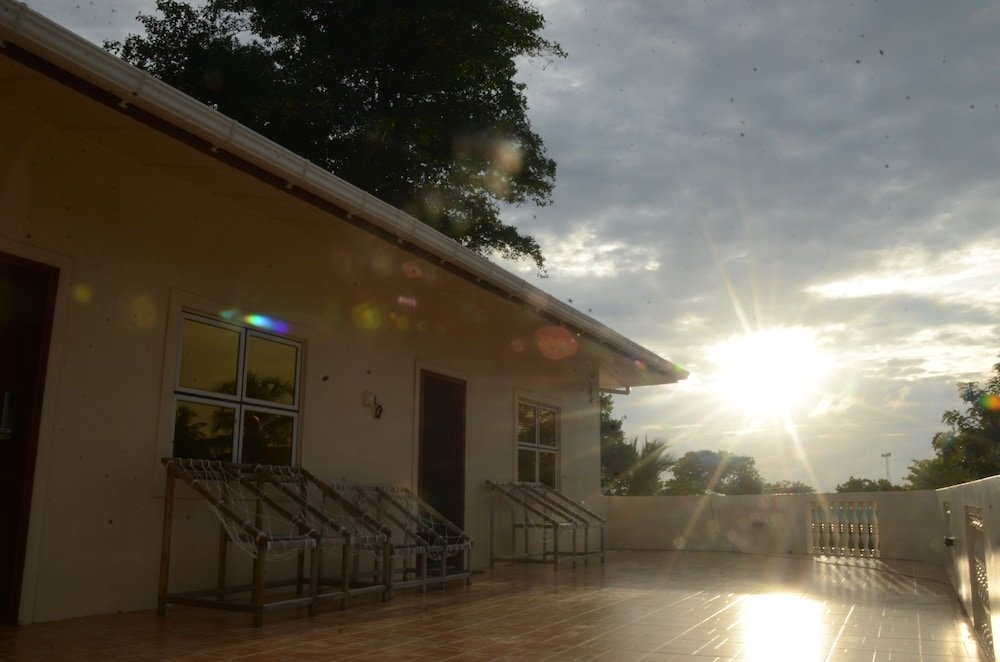 Атолл Алиф-Дхаалу: Cornerstay at Dhangethi
