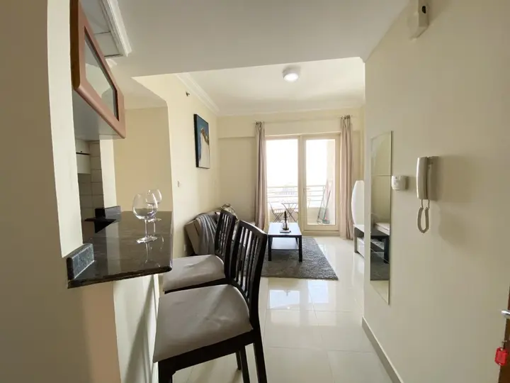 Дубай: Cosy 1-Bedroom in Dubai Marina Apartments