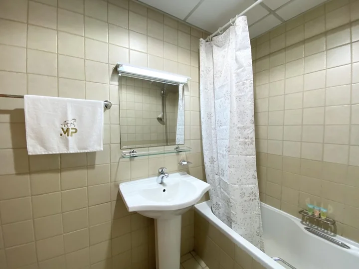 Дубай: Cosy 1-Bedroom in Dubai Marina Apartments