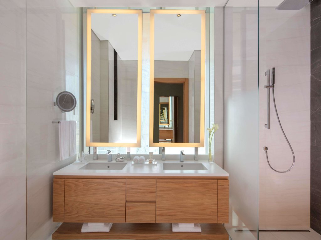 Дубай: SLS Dubai Hotel & Residences