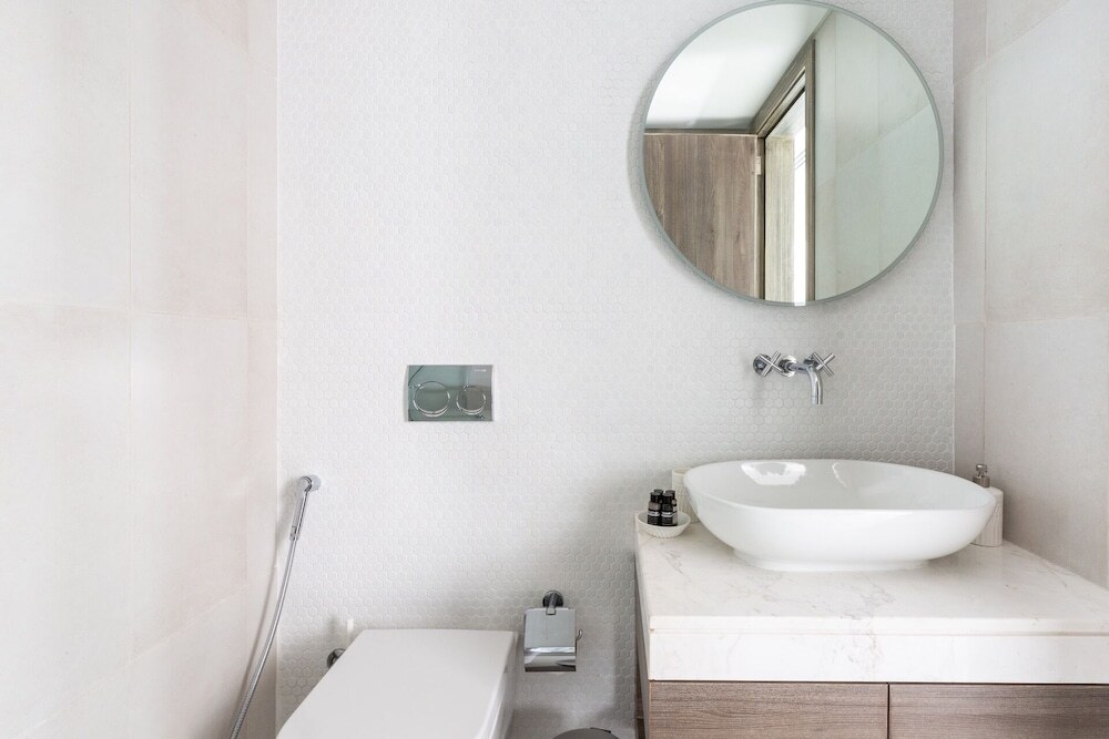 Дубай: Posh & Spotless 1BR Apartment on Palm Jumeirah