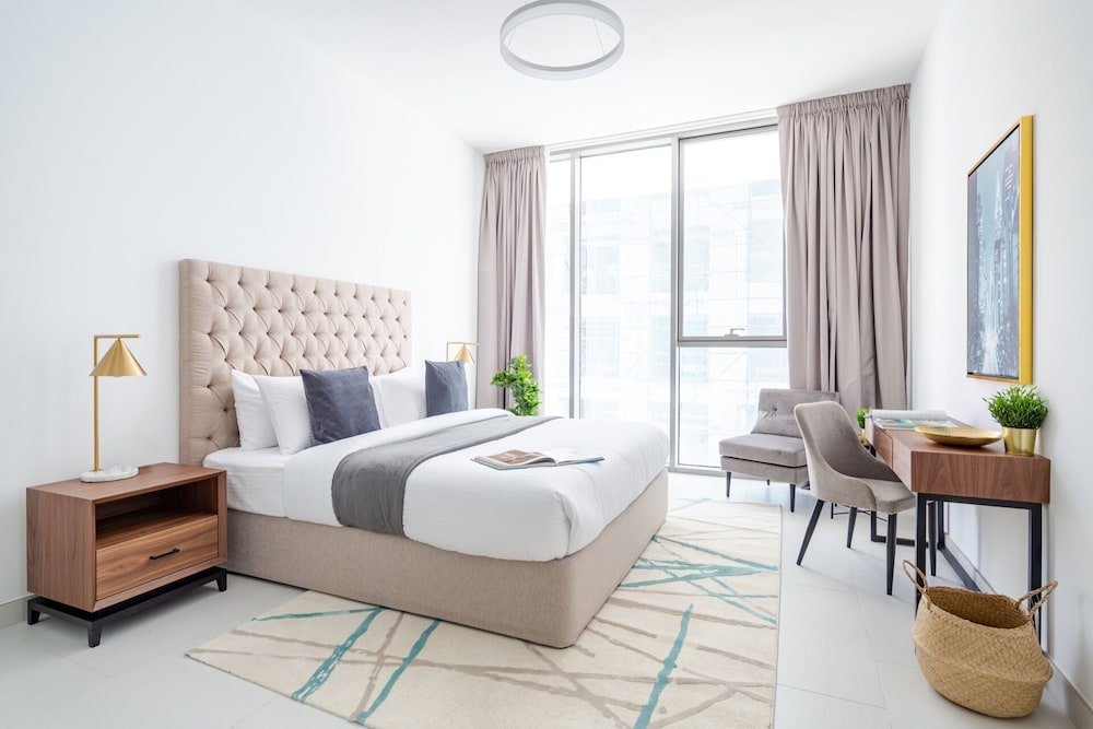 Дубай: Posh & Spotless 1BR Apartment on Palm Jumeirah