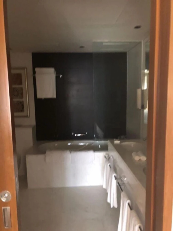 Дубай: The address Dubai Mall Balcony & View 3bed