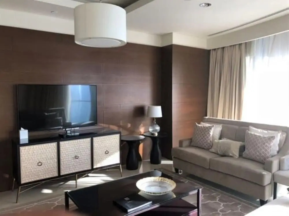 Дубай: The address Dubai Mall Balcony & View 3bed