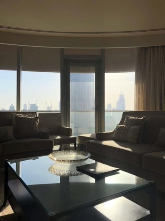 Дубай: The address Dubai Mall Balcony & View 3bed