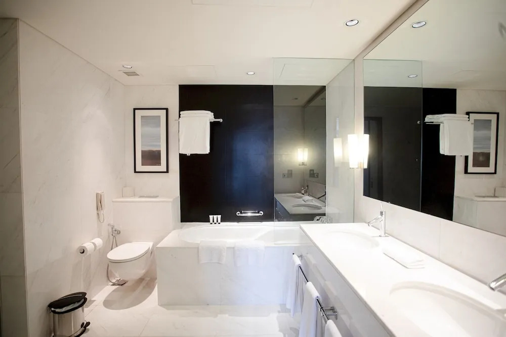 Дубай: The address Dubai Mall Balcony & View 3bed