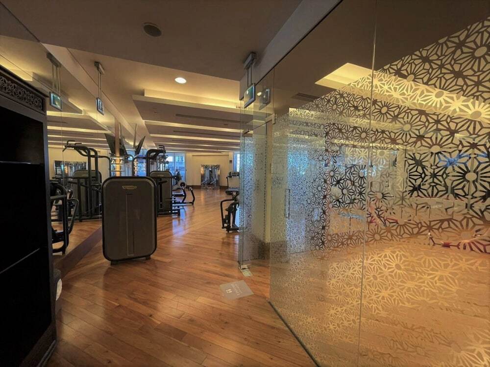 Дубай: The address Dubai Mall Balcony & View 3bed