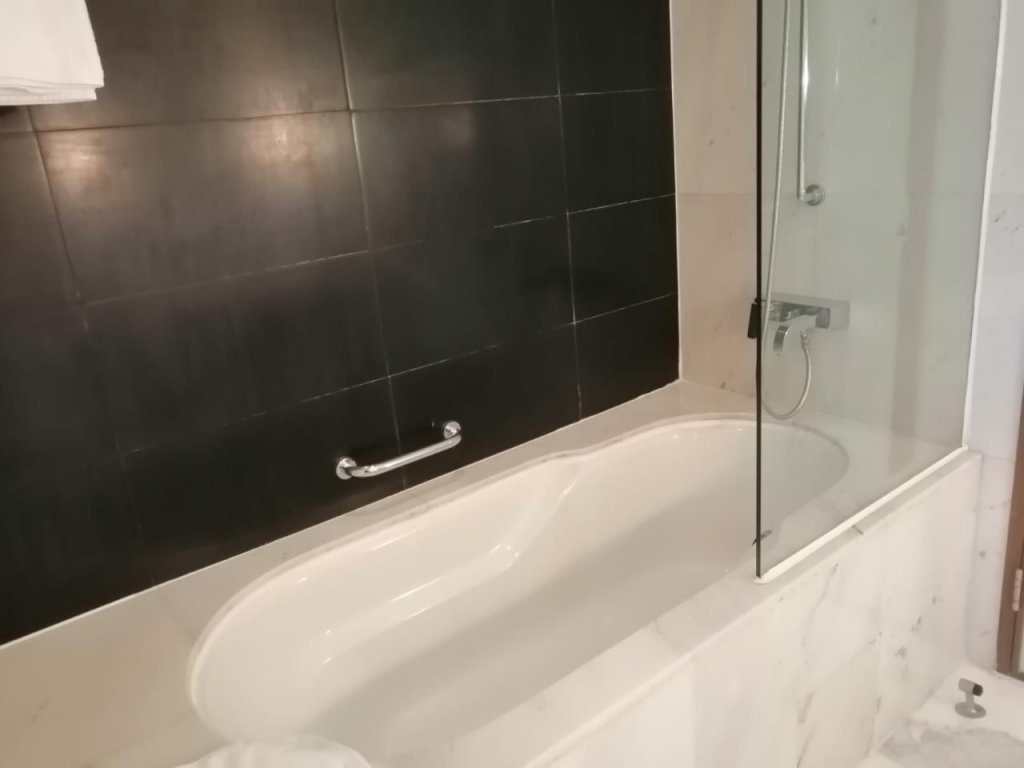 Дубай: The Address Dubai Mall Extra Large Luxury -1bed