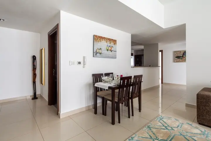Дубай: Stylish 2BR Apartment In Business Bay