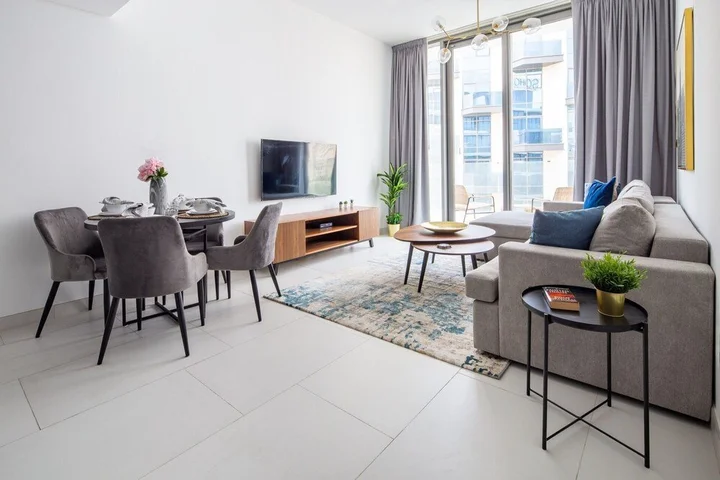 Дубай: Trendy & Capacious 1BR Apartment in The Palm