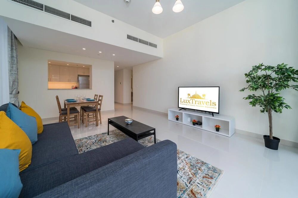Дубай: Lux BnB BLVD Central