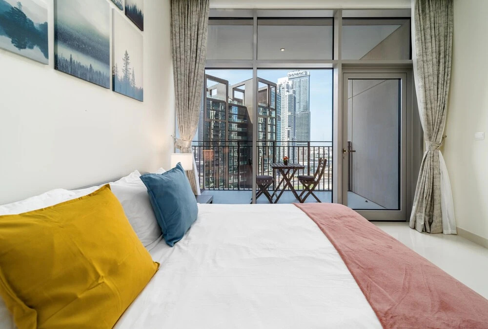 Дубай: Lux BnB BLVD Central