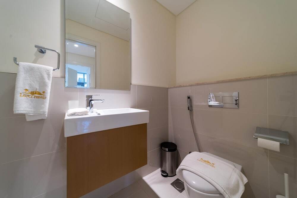 Дубай: Lux BnB BLVD Central