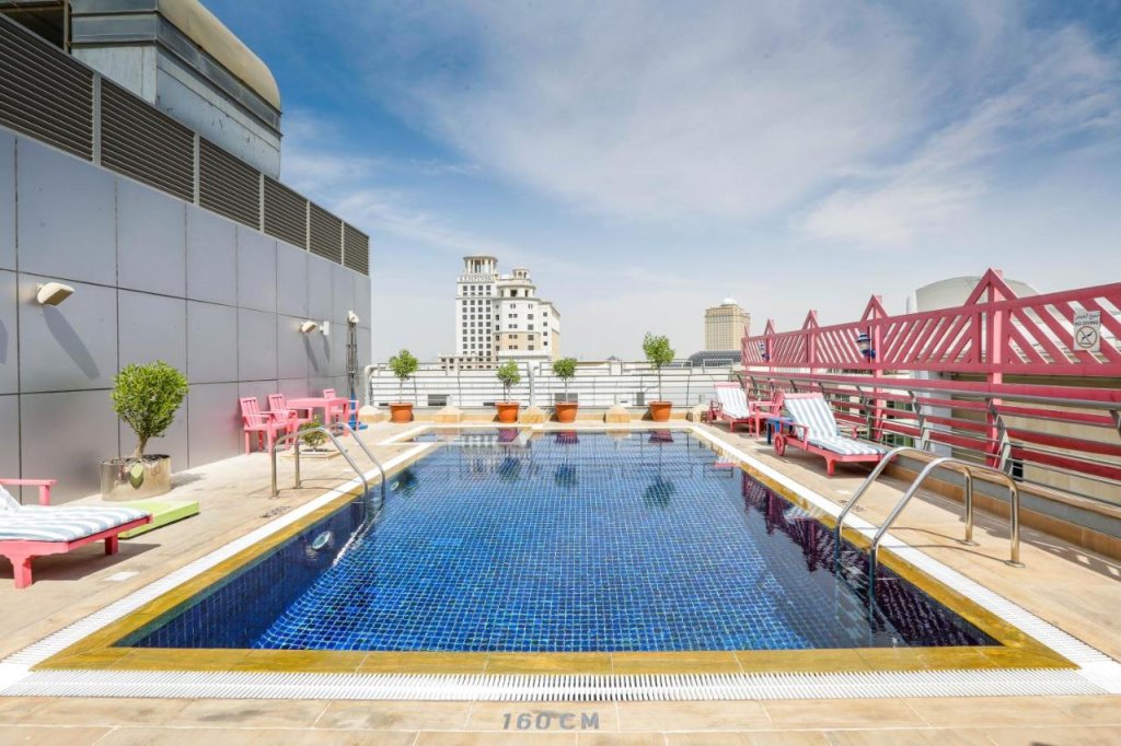 Дубай: Mena Aparthotel