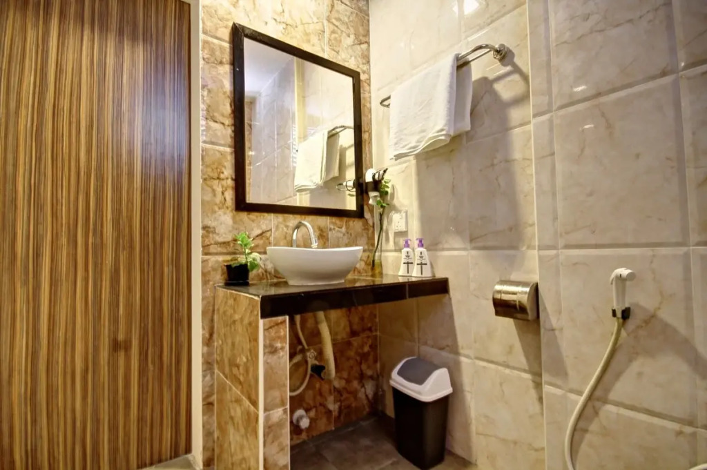 Диффуши: Отель Crown Beach Villas