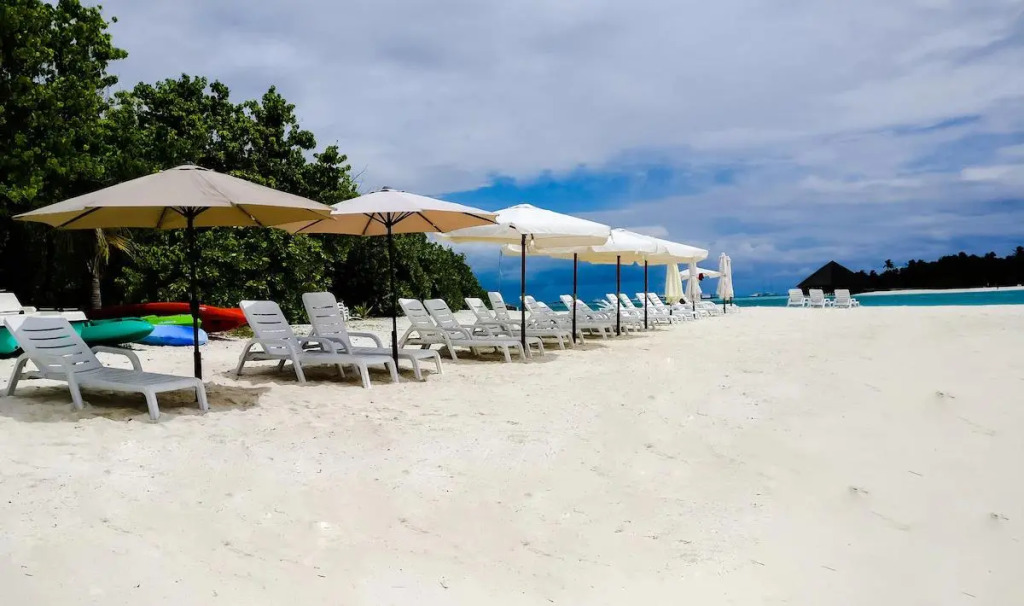 Диффуши: Отель Crown Beach Villas