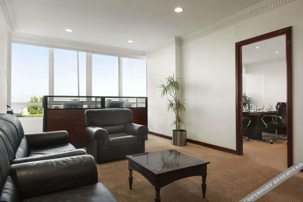 Аджман: Landmark Suites Hotel