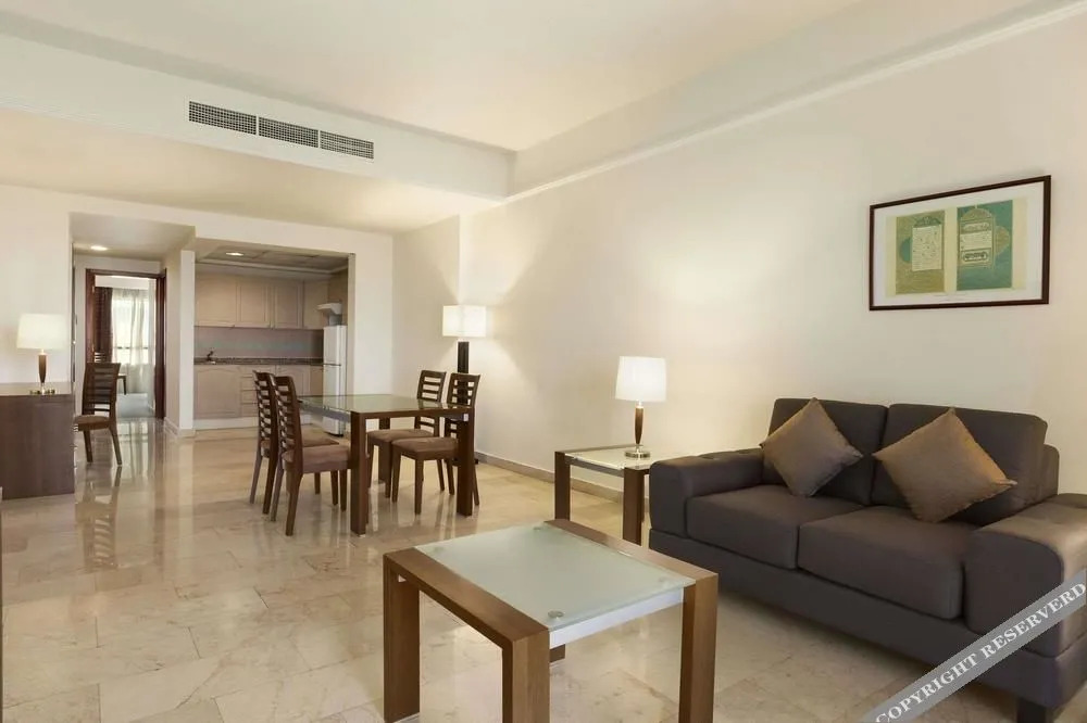 Аджман: Landmark Suites Hotel